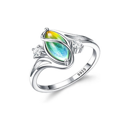 Anillo geométrico ovalado con detalles de circonia - Comprar 1 y llévate 1 gratis