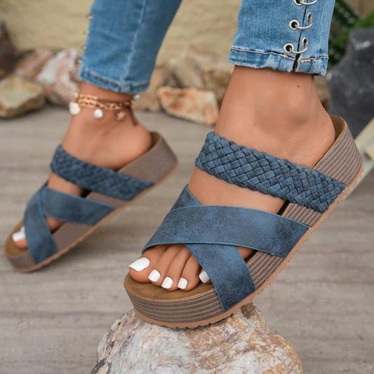 👡 ¡50% DE DESCUENTO AHORA! 🌿Sandalias de cuña para mujer con tiras trenzadas cruzadas – Diseño de doble tira, plataforma elevada y PU resistente ✨