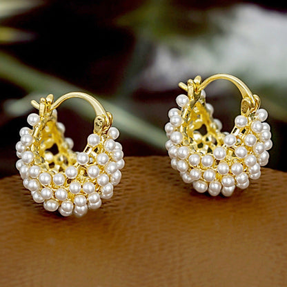 💍 ¡OFERTA POR TIEMPO LIMITADO 50% DE DESCUENTO! 🧺 Pendientes de Aro de Cesta de Perlas Falsas – Diseño Único, Acabado Dorado, Cierre Seguro y Estilo Versátil ✨