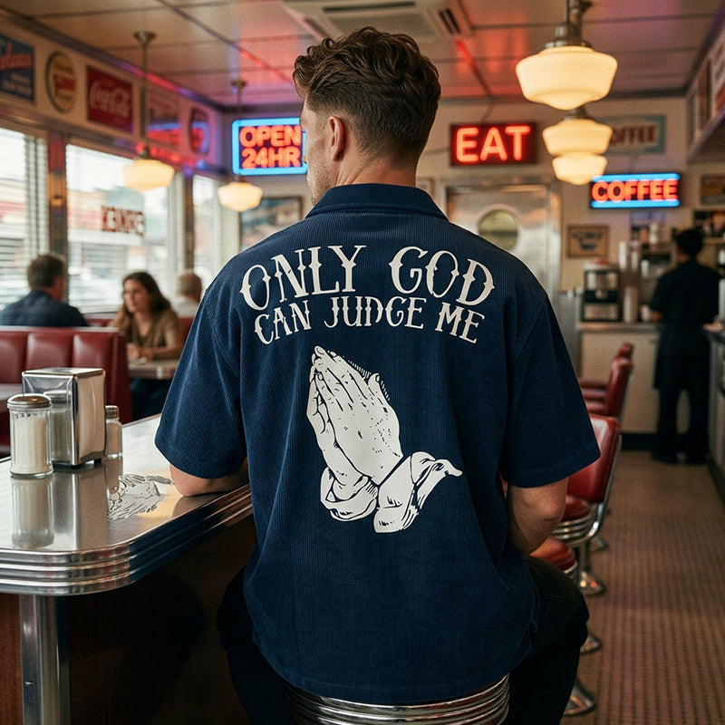 🙏 ¡OFERTA POR TIEMPO LIMITADO 50% DE DESCUENTO! 👕 Camiseta de Hombre 'Manos en Oración' – 100% Algodón, Estampado Simbólico ✨