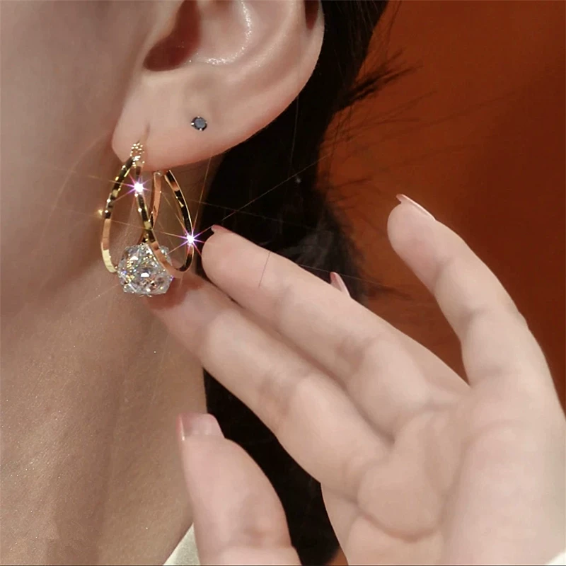 💎 ¡50% DE DESCUENTO POR TIEMPO LIMITADO! ✨ Pendientes de Aro Doble con Bola de Circonia – Brillantes, Ligeros, Cierre Seguro ✨