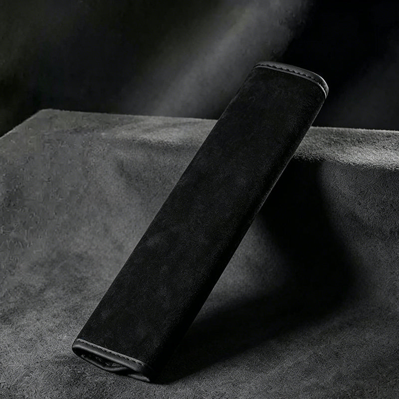 ⏳🎽 ¡50% DE DESCUENTO POR TIEMPO LIMITADO! Funda Universal de Ante Sintético para Cinturón de Seguridad con Almohadilla Extendida – Comodidad Extra y Protección Antirozaduras 🛡️🚗